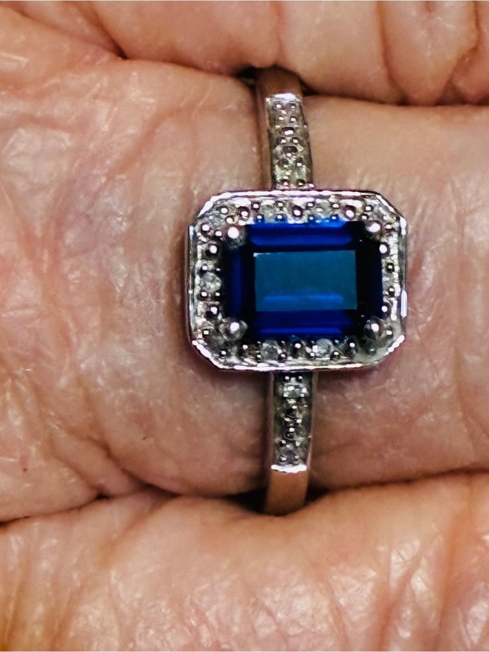 925 Silver & Deep Blue Sapphire Look Ring - Picture 7 of 8